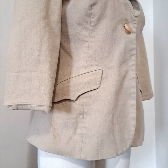 Tension | Beige tan woman's blazer suit coat with light shoulder pads - Picture 5 of 10